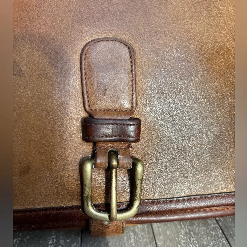 🌟Vintage 🌟COACH 70's TWO TONED Saddle/ buckle Courier Large